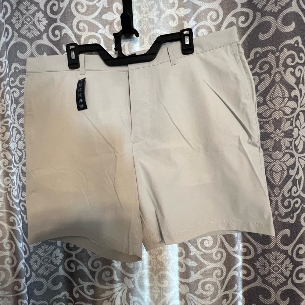 J. Crew Men's Light Tan Flat Front Shorts